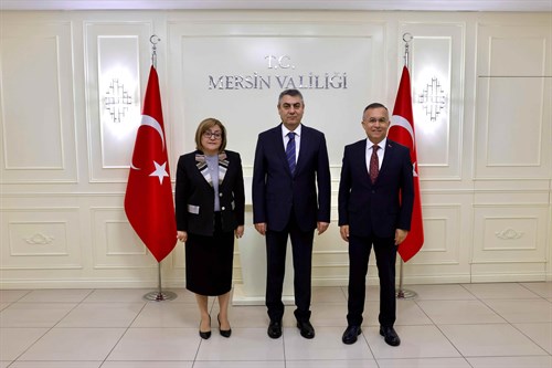 VALİMİZ SAYIN ATİLLA TOROS’A; GAZİANTEP VALİSİ SAYIN KEMAL ÇEBER İLE BÜYÜKŞEHİR BELEDİYE BAŞKANI SAYIN FATMA ŞAHİN ‘HAYIRLI OLSUN’ ZİYARETİNDE BULUNDU