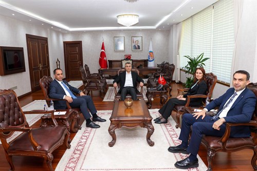 VALİMİZ SAYIN ATİLLA TOROS, ZİYARETİNE GELEN MERSİN MİLLETVEKİLLERİ HAVVA SİBEL SÖYLEMEZ VE ALİ KIRATLI İLE GÖRÜŞTÜ