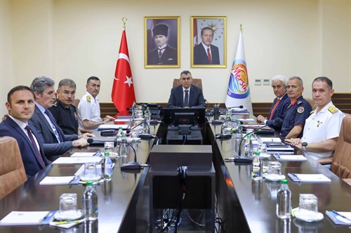 VALİMİZ SAYIN ATİLLA TOROS BAŞKANLIĞINDA, GÜVENLİK VE ASAYİŞ DEĞERLENDİRME TOPLANTISI GERÇEKLEŞTİRİLDİ
